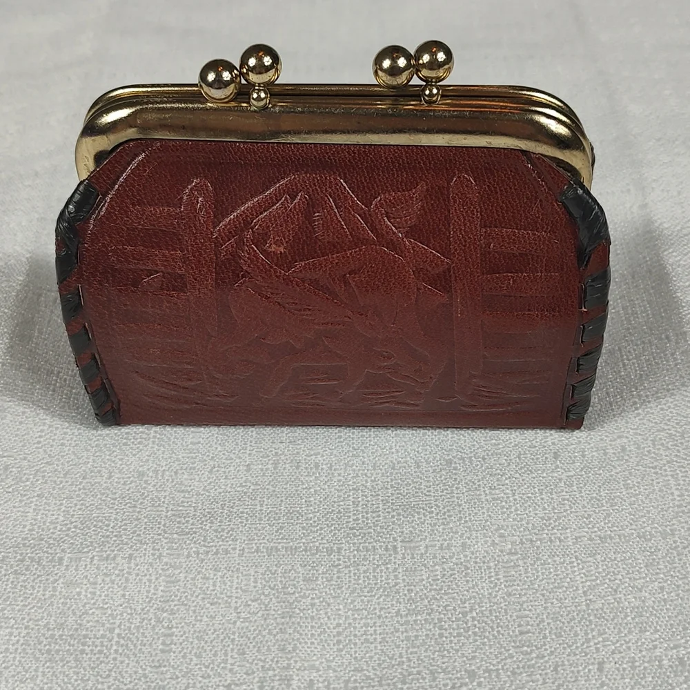 Small Cowhide Leather Money Coin Purse Metal Clasp Closer Square Bottom - Picture 2 of 11